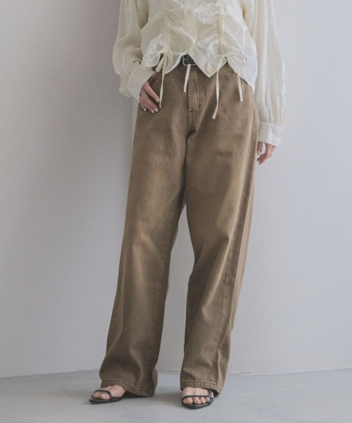 LOWRYS FARM(ローリーズファーム)の「カラーデニムパンツ 452481(デニムパンツ・レディース・ベージュ/ブラウン/キャメル/ブラウン系その他・SMALL/MEDIUM/LARGE)」の2枚目の写真