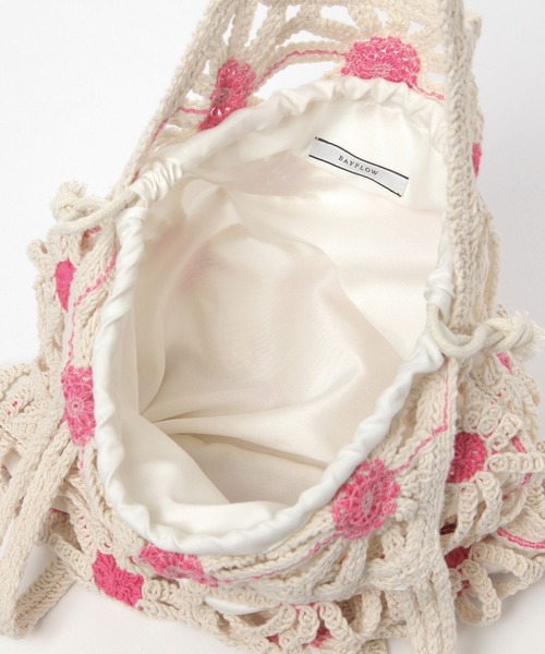 BAYFLOW（ベイフロー）の「フラワークロシェ巾着トート（トートバッグ・レディース・ピンク/ライトグリーン・FREE）」の12枚目の写真