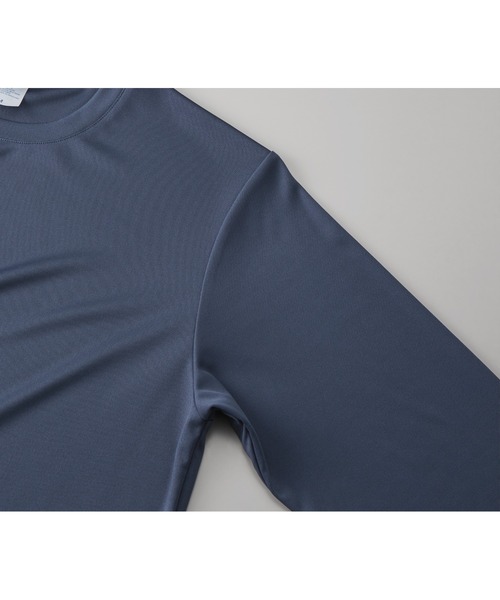 United Athle(ユナイテッドアスレ)の「United Athle/4.4オンス ドライスムース リサイクルポリエステル ロングスリーブ Tシャツ(Tシャツ/カットソー・メンズ・アッシュグレー/ブルーパープル/グレイッシュブルー/スミクロ/ライトグリーン/ネイビー/ブラック/ダークグリーン/ホワイト・MEDIUM/LARGE/X-LARGE/SMALL)」の13枚目の写真