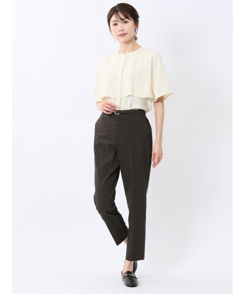 m.f.editorial（エムエフエディトリアル）の「【ウォッシャブル】m.f.エディトリアルレディース ケープバンドカラー 半袖比翼ブラウス（シャツ/ブラウス・レディース・グレー系その他2/アイボリー/ブラック・MEDIUM/LARGE）」の21枚目の写真