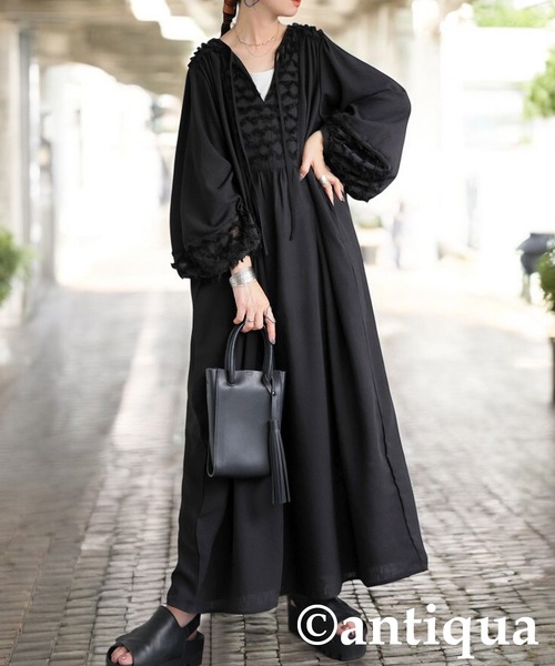 antiqua(アンティカ)の「フリンジジャガードワンピース(ワンピース・レディース・ブラック/ナチュラル・ONESIZE)」の2枚目の写真
