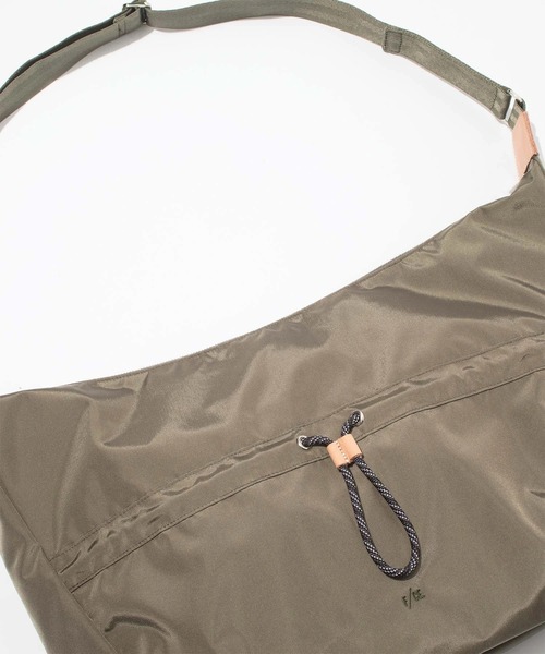 F/CE. (エフシーイー)の「F/CE./エフシーイー 420 re/cor 2WAY SHOULDER TOTE 28L(ボディバッグ/ウエストポーチ・メンズ・ミント/ブラック/セージグリーン・FREE)」の7枚目の写真
