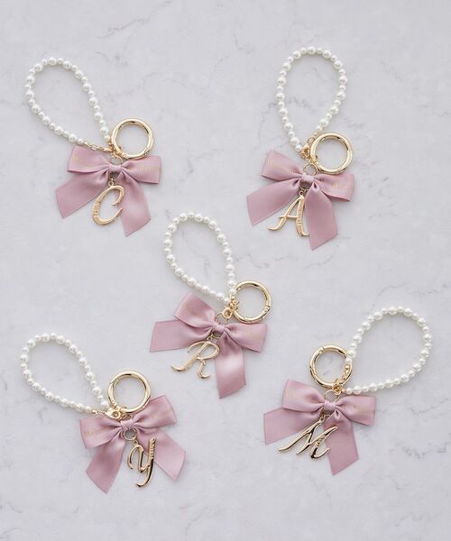 Maison de FLEUR（メゾンドフルール）の「イニシャルリボンパールチャーム（チャーム・レディース・A/Y/R/N/M/K/T/S/C/H・FREE）」の11枚目の写真