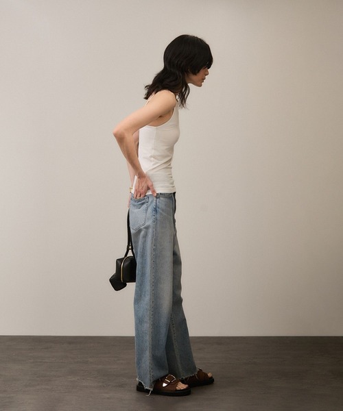 SALON adam et rope'（サロン アダム エ ロペ）の「ストレッチスクエアキャミ（キャミソール・レディース・ブラック/オフホワイト・FREE）」の6枚目の写真