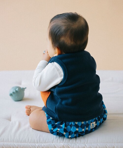 こども ビームス(コドモビームス)の「ベビー フリース ベスト 2025FW(70~80cm)(ベスト・キッズ・ネイビー/ホワイト系その他5/ブラウン・80/70)」の12枚目の写真