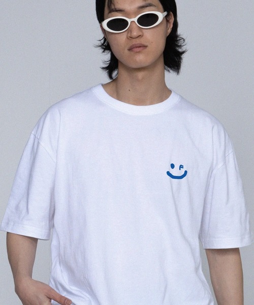 tシャツ 「日本未発売」GRAVER(グレーバー)/スマイル ワンポイントロゴ 半袖 Tシャツ/Small Drawing Smile Short S セール】【日本未発売】GRAVER(グレーバー)/スマイル ワン
