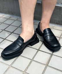 IO（イオ）（イオ）の「IO Select / スクウェアヒールローファー（ローファー）」