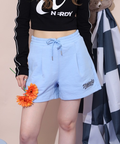 NERDY(ノルディ)の「カーシブロゴショーツ(その他パンツ・レディース・ホワイト/グレー/ブルー/ピンク・S/SS/M)」の4枚目の写真