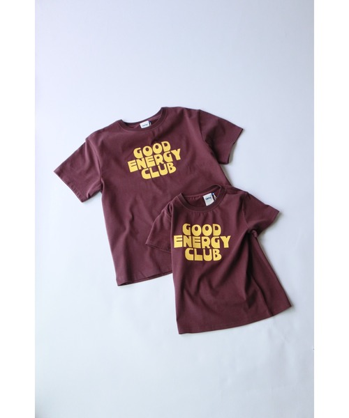 Catchup(ケチャップ)の「【Catchup】“GOOD ENERGY CLUB” Tシャツ(大人サイズ)(Tシャツ/カットソー・レディース・ボルドー・M/L/XL/XXL/S)」の1枚目の写真
