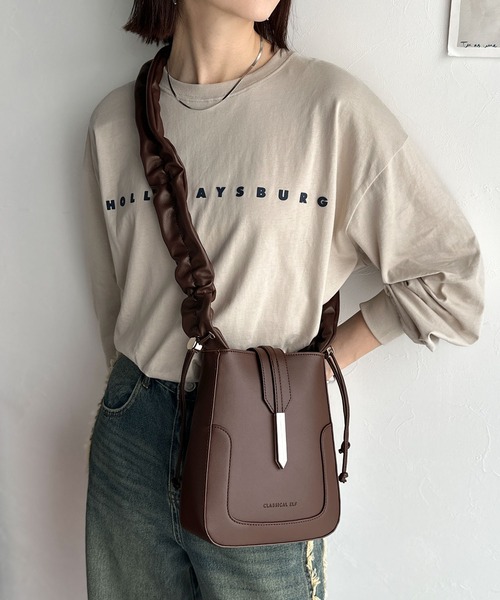 classicalelf（クラシカルエルフ）の「ドロースハンドルフェイクレザーフラップハンドル２Wayショルダーバッグ(ハンドバッグ)（ショルダーバッグ・レディース・ブラック/アイボリー/ブラウン・ONE SIZE）」の18枚目の写真