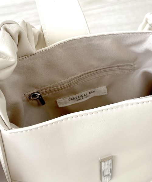 classicalelf（クラシカルエルフ）の「ドロースハンドルフェイクレザーフラップハンドル２Wayショルダーバッグ(ハンドバッグ)（ショルダーバッグ・レディース・ブラック/アイボリー/ブラウン・ONE SIZE）」の13枚目の写真