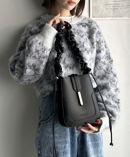 classicalelf（クラシカルエルフ）の「ドロースハンドルフェイクレザーフラップハンドル２Wayショルダーバッグ(ハンドバッグ)（ショルダーバッグ・レディース・ブラック/アイボリー/ブラウン・ONE SIZE）」の22枚目の写真