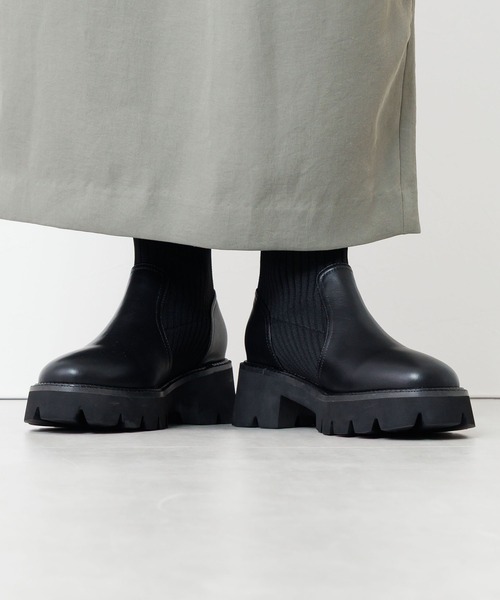 HIMIKO(ヒミコ)の「【HIMIKO】トラックソールリブニットブーツ/651419(ブーツ・レディース・グレー/ブラック・25.0cm/23.5cm/22.5cm/22.0cm/26.0cm/25.5cm/24.5cm/24.0cm/23.0cm)」の12枚目の写真