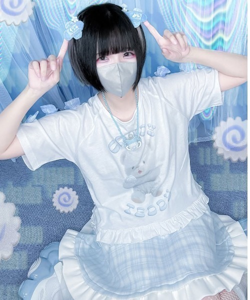 ililil(イルイルイル)の「『ililil/イルイルイル』【クマのエケチェンTシャツ】くまプリント半袖Tシャツ(Tシャツ/カットソー・レディース・ホワイト・FREE)」の1枚目の写真