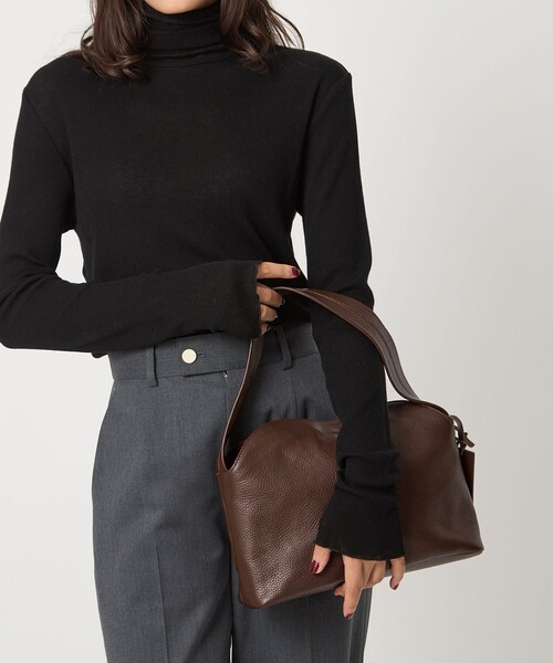 marco masi(マルコマージ)の「<MARCO MASI>フラップ バッグ(ハンドバッグ・レディース・ダークブラウン/モカ・FREE)」の5枚目の写真