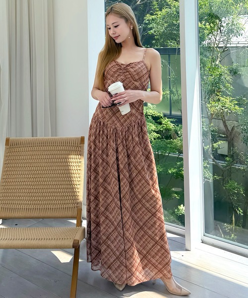 ROYAL PARTY（ロイヤルパーティー）の「チェックチュールパット付キャミマキシワンピース（ワンピース・レディース・キャメル/オフホワイト/グレー・FREE）」の13枚目の写真