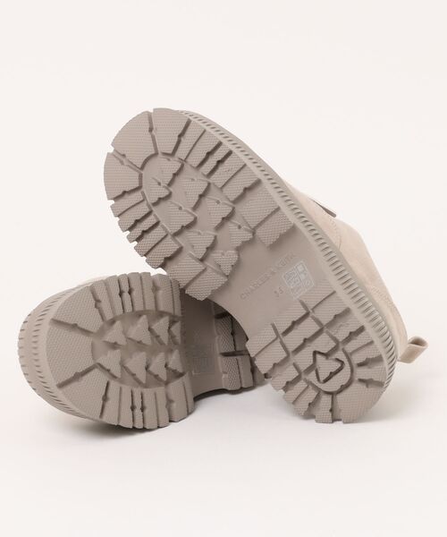 CHARLES & KEITH（チャールズ & キース）の「Darra ダラ フェイクスエードリジッドソールスニーカー（スニーカー・レディース・ベージュ/ブラック系その他2・23.5cm/23cm/22.5cm/25.5cm/25cm/24.5cm）」の15枚目の写真