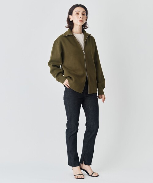 UNFILO(アンフィーロ)の「LAYERED FRONT ノースリーブ(Tシャツ/カットソー・レディース・ローズ系/ブラック系/ホワイト系/ベージュ系・MEDIUM/SMALL/LARGE)」の6枚目の写真