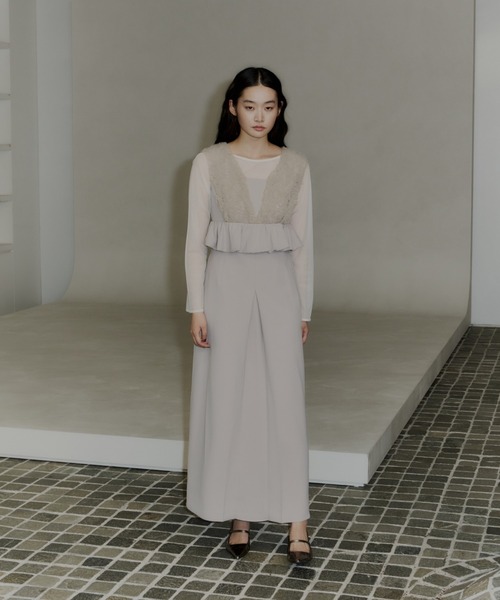 ANDRESD（アンドレスド）の「ボリュームチュールペプラムドレス / volume tulle peplum dress（ドレス・レディース・ブラック/チャコール/グレイッシュベージュ・M/S/L）」の7枚目の写真