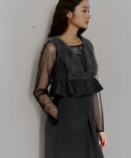 ANDRESD（アンドレスド）の「ボリュームチュールペプラムドレス / volume tulle peplum dress（ドレス・レディース・ブラック/チャコール/グレイッシュベージュ・M/S/L）」の20枚目の写真