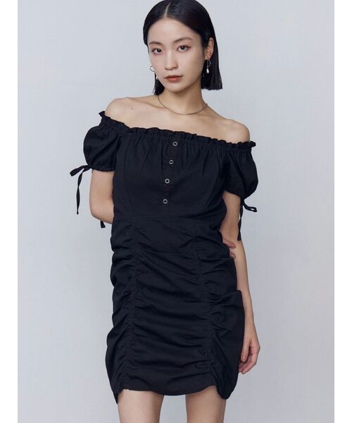 EMODA（エモダ）の「オフショルダーミニギャザーワンピース（ワンピース・レディース・グリーン/ベージュ/ブラック・FREE）」の16枚目の写真