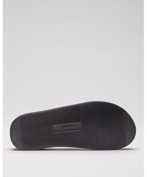 ☆値下げしました☆新品未使用☆suicoke☆ファーサボ☆ブラック☆ セール】MOTO-PUFFab - Black（サンダル）｜SUICOKE（スイコック