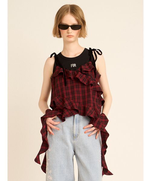 FURFUR(ファーファー)の「フリルキャミトップス(キャミソール・レディース・ブラック/レッド/ライトブルー・F)」の3枚目の写真