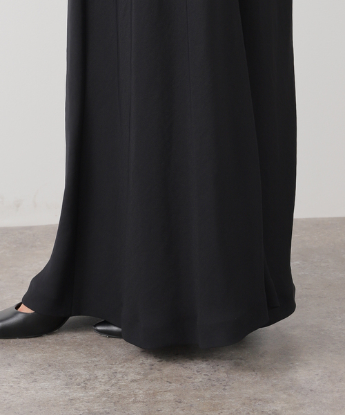 TOGA PULLA（トーガ　プルラ）の「TOGA PULLA Acetate twill dress TP252-FH207：ワンピース（ワンピース・レディース・ブラック・38）」の7枚目の写真