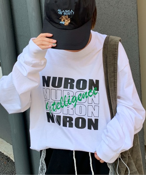 GILDAN（ギルダン）の「【男女兼用】アソートグラフィックロンT ムーンプリント/レタリング/4段ロゴ（Tシャツ/カットソー・メンズ・ホワイト/ブラック/ホワイト系その他2/ブラック系その他/ホワイト系その他3/ホワイト系その他/ブラック系その他2/グレー系その他/グレー系その他2/ブラック系その他3・M/L）」の4枚目の写真