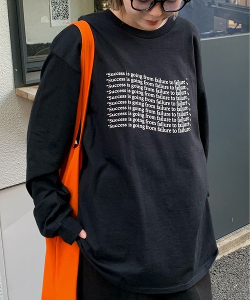 GILDAN（ギルダン）の「【男女兼用】アソートグラフィックロンT ムーンプリント/レタリング/4段ロゴ（Tシャツ/カットソー・メンズ・ホワイト/ブラック/ホワイト系その他2/ブラック系その他/ホワイト系その他3/ホワイト系その他/ブラック系その他2/グレー系その他/グレー系その他2/ブラック系その他3・M/L）」の7枚目の写真