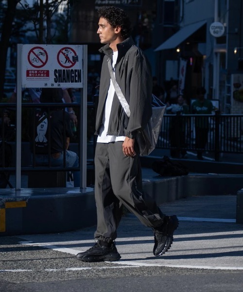 RVCA（ルーカ）の「【RVCA/ルーカ】24AW WIND AND SEA X LIGHT P/ウインダンシーコラボウエストゴムトレーニング・トラックパンツ(SET UP・セットアップ対応可能・空港コーデ）（その他パンツ・メンズ・ブラック/ブラック系その他・MEDIUM/SMALL）」の20枚目の写真