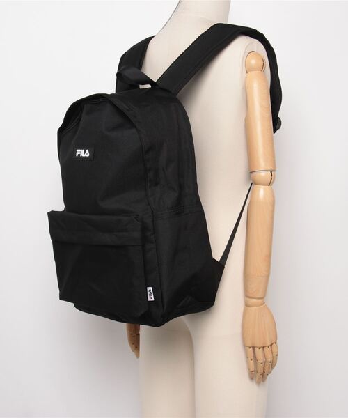 FILA（フィラ）の「FILA /フィラ  ロゴ入りベーシックバックパック（バックパック/リュック・メンズ・ブラック/ブラック×レッド・ONE SIZE）」の6枚目の写真