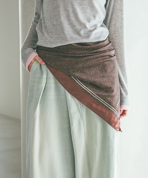 niko and...（ニコアンド）の「オリジナル大判アソートスカーフ（ストール/ショール・レディース・オフホワイト/ブラウン/キャメル/ネイビー・0）」の3枚目の写真