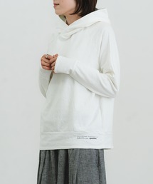 quadro（クオドロ）の「エメラルド接結ニットプルパーカー（パーカー）」