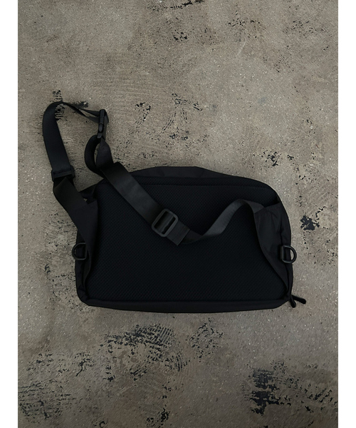 NOIR(ノワール)の「【NoiR / ノワール】Individually Shoulder / インディビジュアリー ショルダー/N25006/4.8L(ショルダーバッグ・メンズ・ブラック系その他/ブラック系その他2・フリー)」の8枚目の写真