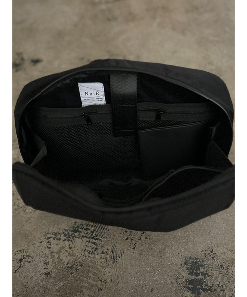 NOIR(ノワール)の「【NoiR / ノワール】Individually Shoulder / インディビジュアリー ショルダー/N25006/4.8L(ショルダーバッグ・メンズ・ブラック系その他/ブラック系その他2・フリー)」の9枚目の写真