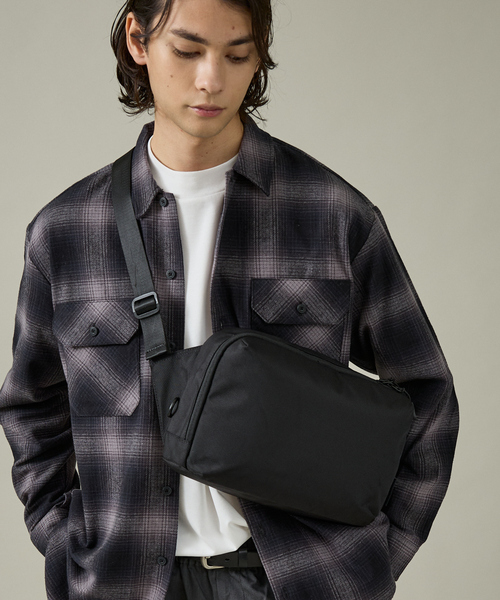 NOIR(ノワール)の「【NoiR / ノワール】Individually Shoulder / インディビジュアリー ショルダー/N25006/4.8L(ショルダーバッグ・メンズ・ブラック系その他/ブラック系その他2・フリー)」の17枚目の写真