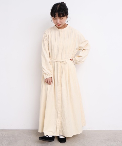 l'atelier du savon（アトリエドサボン）の「21Wシャツコール　タックワンピース（ワンピース・レディース・ブルー/オフホワイト/カーキ/ブラック・FREE）」の10枚目の写真