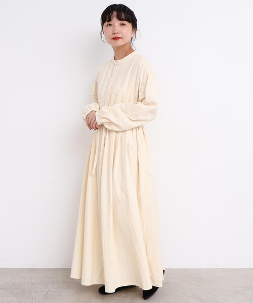 l'atelier du savon（アトリエドサボン）の「21Wシャツコール　タックワンピース（ワンピース・レディース・ブルー/オフホワイト/カーキ/ブラック・FREE）」の14枚目の写真