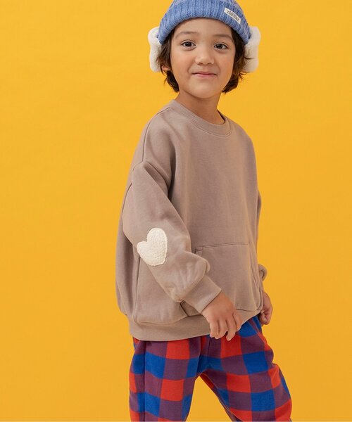 BREEZE(ブリーズ)の「【裏起毛】あったかイロイロパッチトレーナー(スウェット・キッズ・レッド/ブラック/レインボー/ブラウン・100/90/80/140/130/120/110)」の1枚目の写真