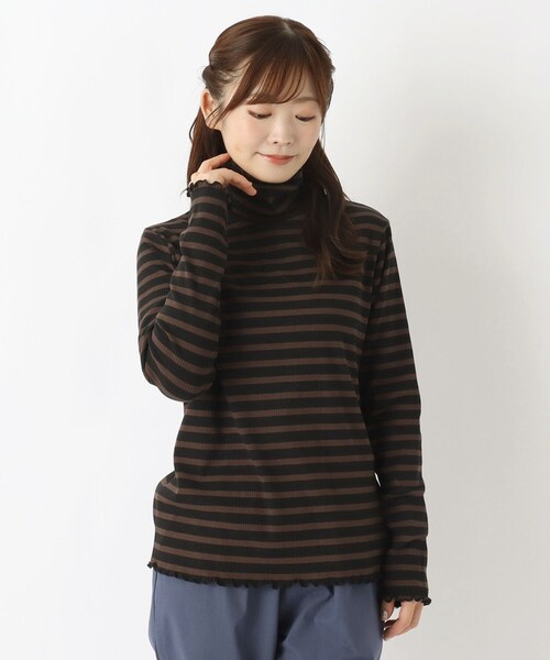one'sterrace(ワンズテラス)の「リブタートルネック メロープルオーバー(Tシャツ/カットソー・レディース・ブラック系8/アイボリー系8・02)」の2枚目の写真