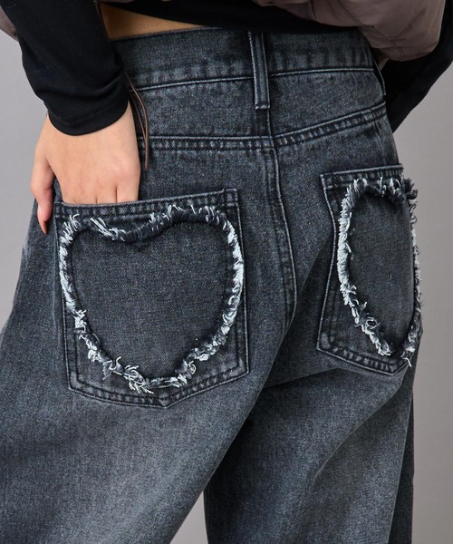 ANAP（アナップ）の「ハート フリンジ パッチポケット バレルレッグ デニム パンツ（デニムパンツ・レディース・ブラック/ブルー・S/M）」の12枚目の写真