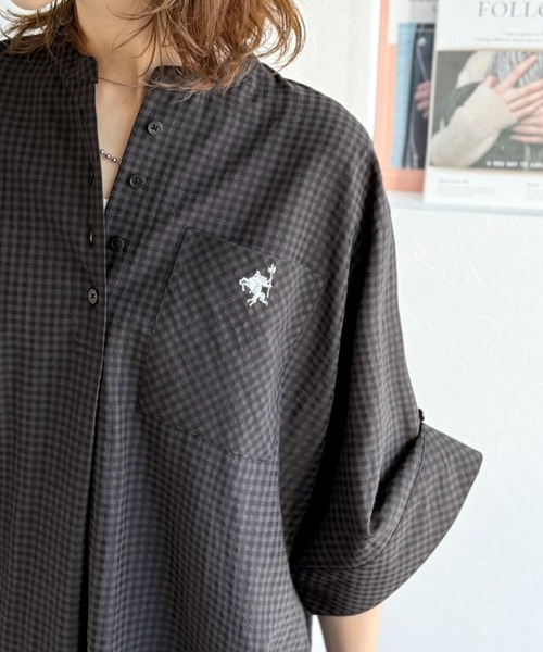 classicalelf(クラシカルエルフ)の「【接触冷感機能付き】サラッと着こなす。胸刺繍入りポケットデザインロールアップサッカーワンピース(ロング丈)(ワンピース・レディース・ブラウン/ブラック×ホワイト/ブラック・X-LARGE/SMALL/MEDIUM/LARGE)」の13枚目の写真