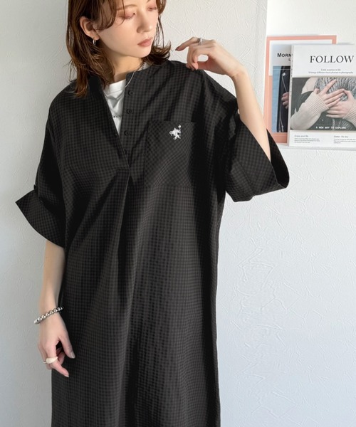 classicalelf(クラシカルエルフ)の「【接触冷感機能付き】サラッと着こなす。胸刺繍入りポケットデザインロールアップサッカーワンピース(ロング丈)(ワンピース・レディース・ブラウン/ブラック×ホワイト/ブラック・X-LARGE/SMALL/MEDIUM/LARGE)」の22枚目の写真