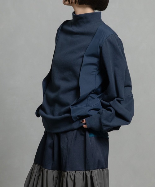 MARECHAL TERRE（マルシャルテル）の「コンビネーションプルオーバー（スウェット・レディース・ベージュ/ダークグリーン/ブラック/ネイビー・MEDIUM）」の4枚目の写真