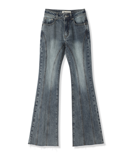 AVANDRESS（アバンドレス ）の「Thin Bootscut Pants DARK BLACK（デニムパンツ・レディース・ダークブラック・SMALL/MEDIUM/LARGE/X-LARGE）」の17枚目の写真