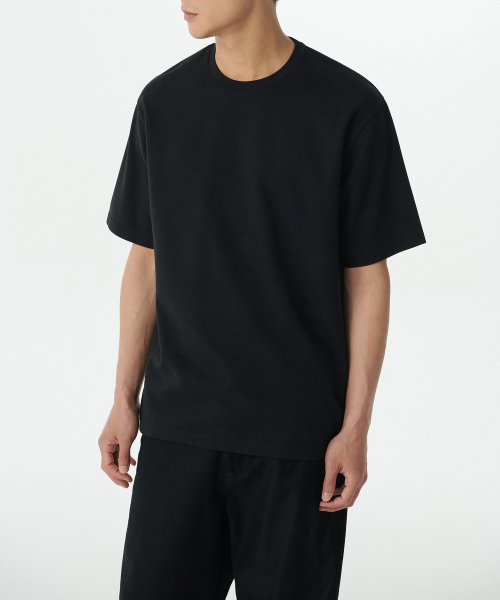 MUSINSA STANDARD（ムシンサスタンダード）の「オプティマルリラックスドクルーネックTシャツ[ブラック]（Tシャツ/カットソー・メンズ・その他・XX-LARGE/XXX-LARGE/LARGE/MEDIUM/SMALL/X-LARGE）」の2枚目の写真
