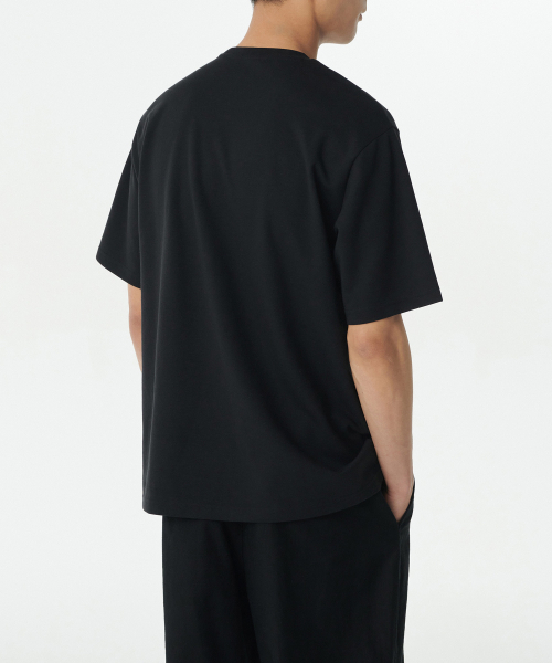MUSINSA STANDARD（ムシンサスタンダード）の「オプティマルリラックスドクルーネックTシャツ[ブラック]（Tシャツ/カットソー・メンズ・その他・XX-LARGE/XXX-LARGE/LARGE/MEDIUM/SMALL/X-LARGE）」の3枚目の写真