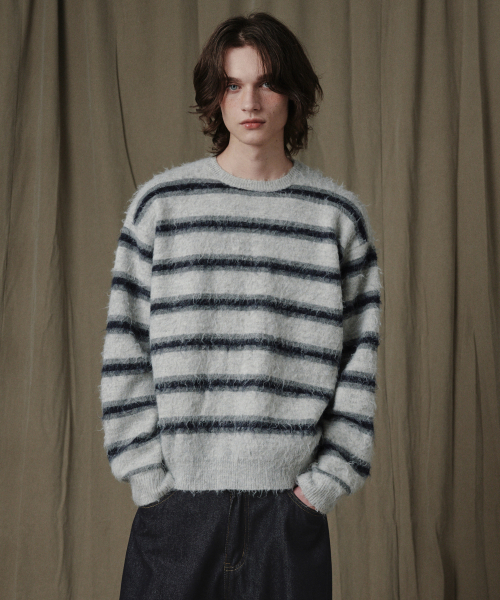 GLW（ジーエルダブリュ）の「ストライプブラシドニットグレー（ニット/セーター・レディース・その他・SMALL/MEDIUM/LARGE）」の3枚目の写真