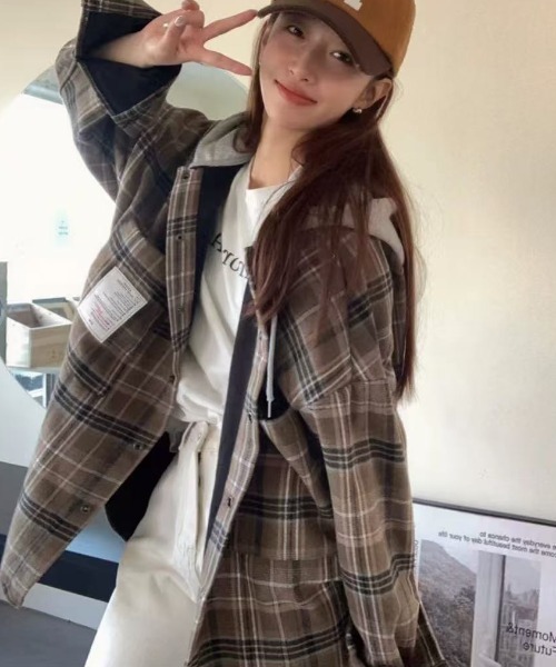 DIAVEL(ディアベル)の「フード付きチェックジャケット裏ボア付き(パーカー・レディース・グレー/ネイビー・M)」の7枚目の写真